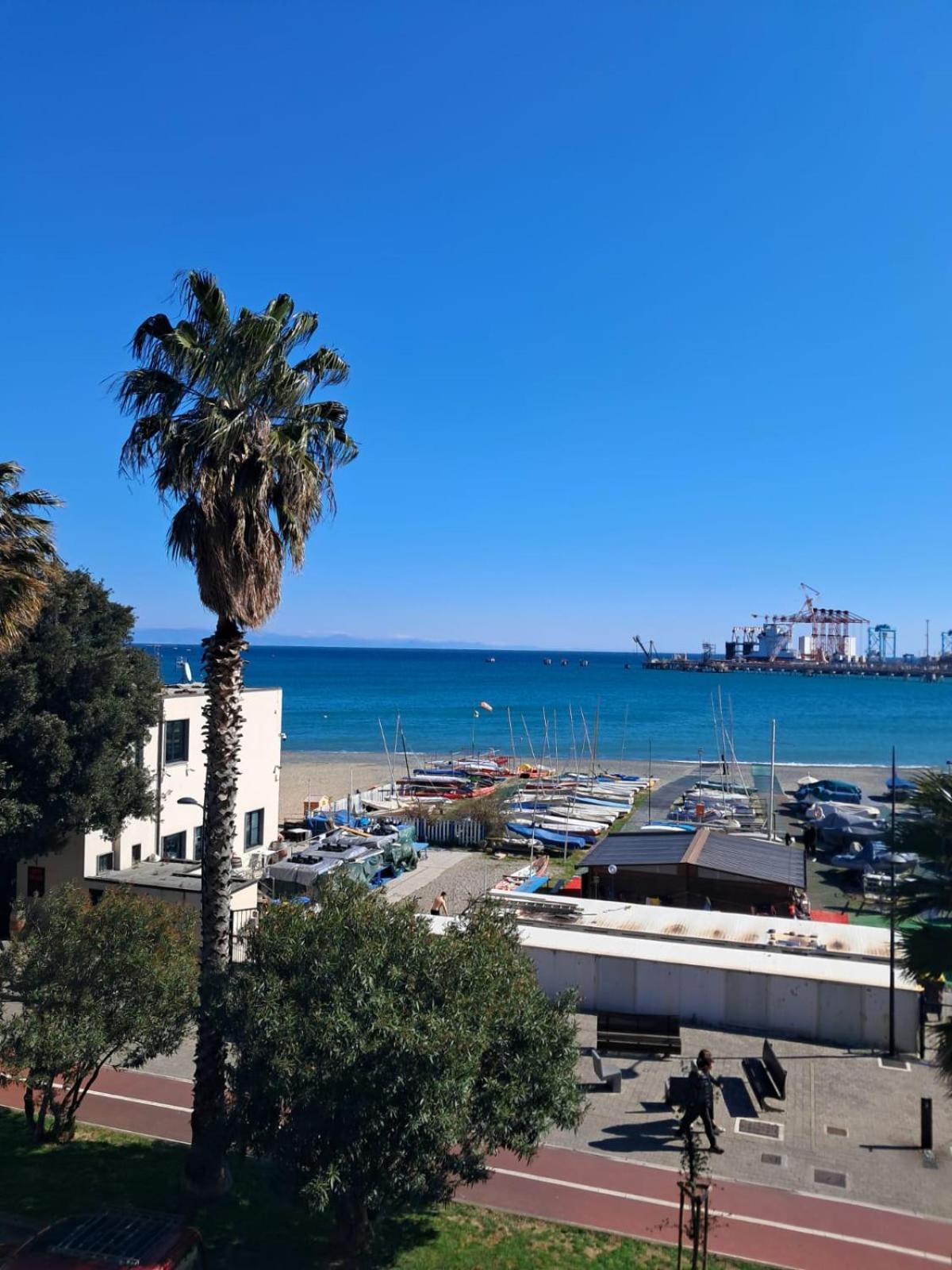 Apartamento Vado Sul Mare Vado Ligure Exterior foto
